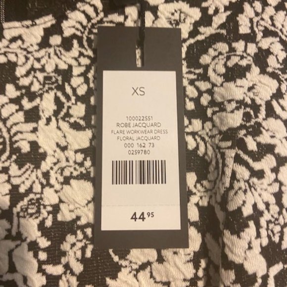 Dynamite Jacquard Fit and Flare Dress XS - Picture 2 of 3